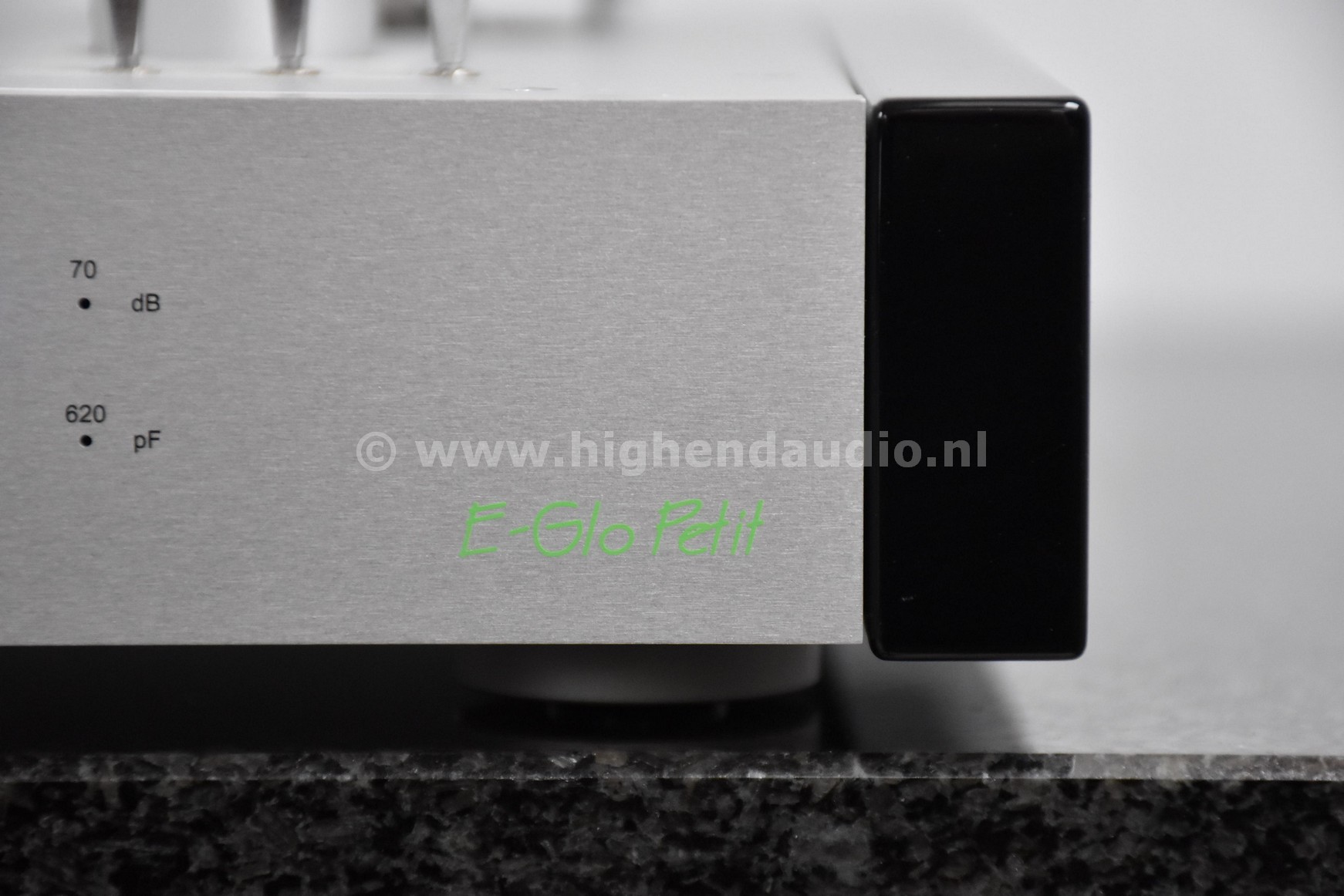 EAT-EGloPetit-1496-frontright_wm