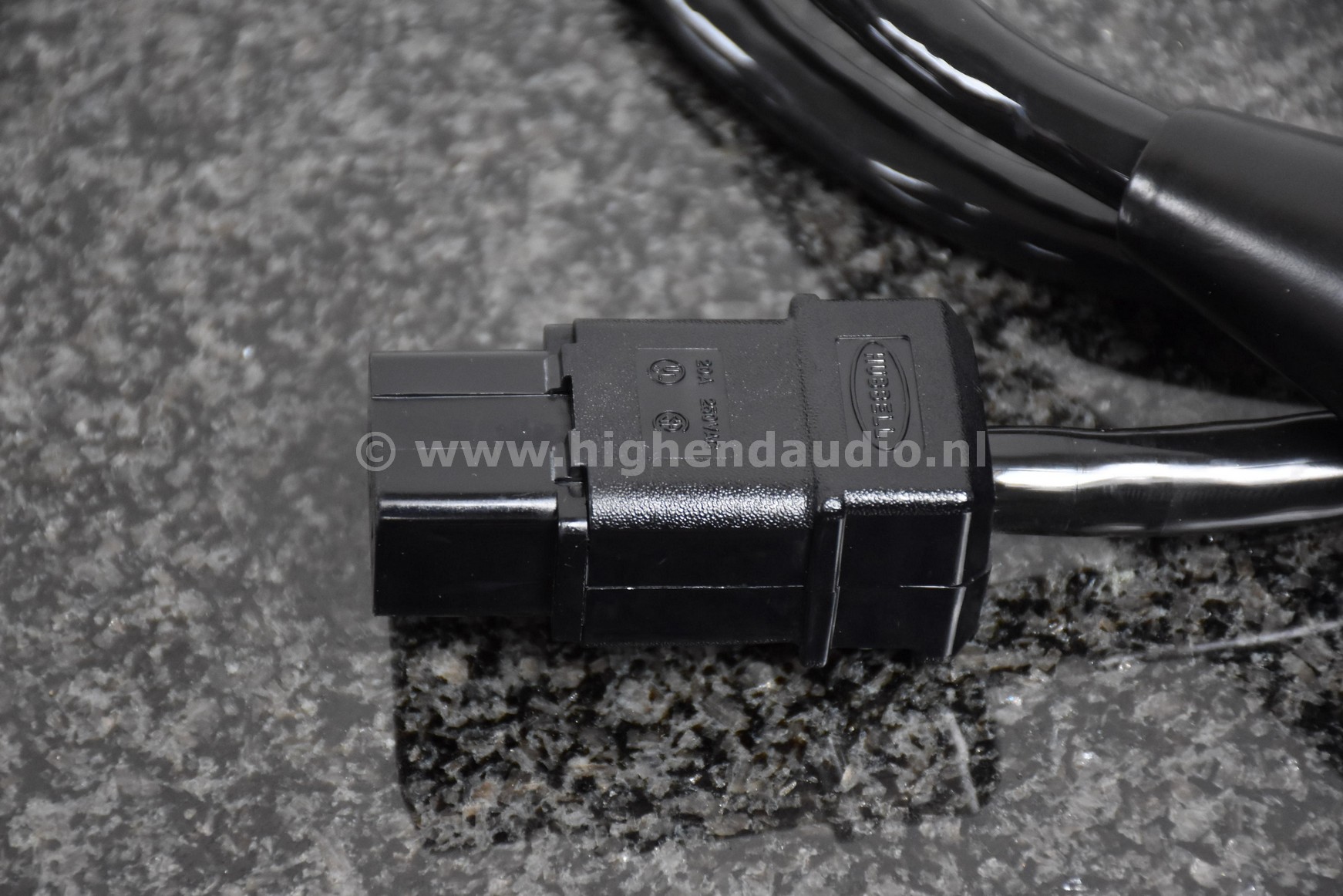 Nirvana-Powercord+-1,5m-C19-II-detail1_wm