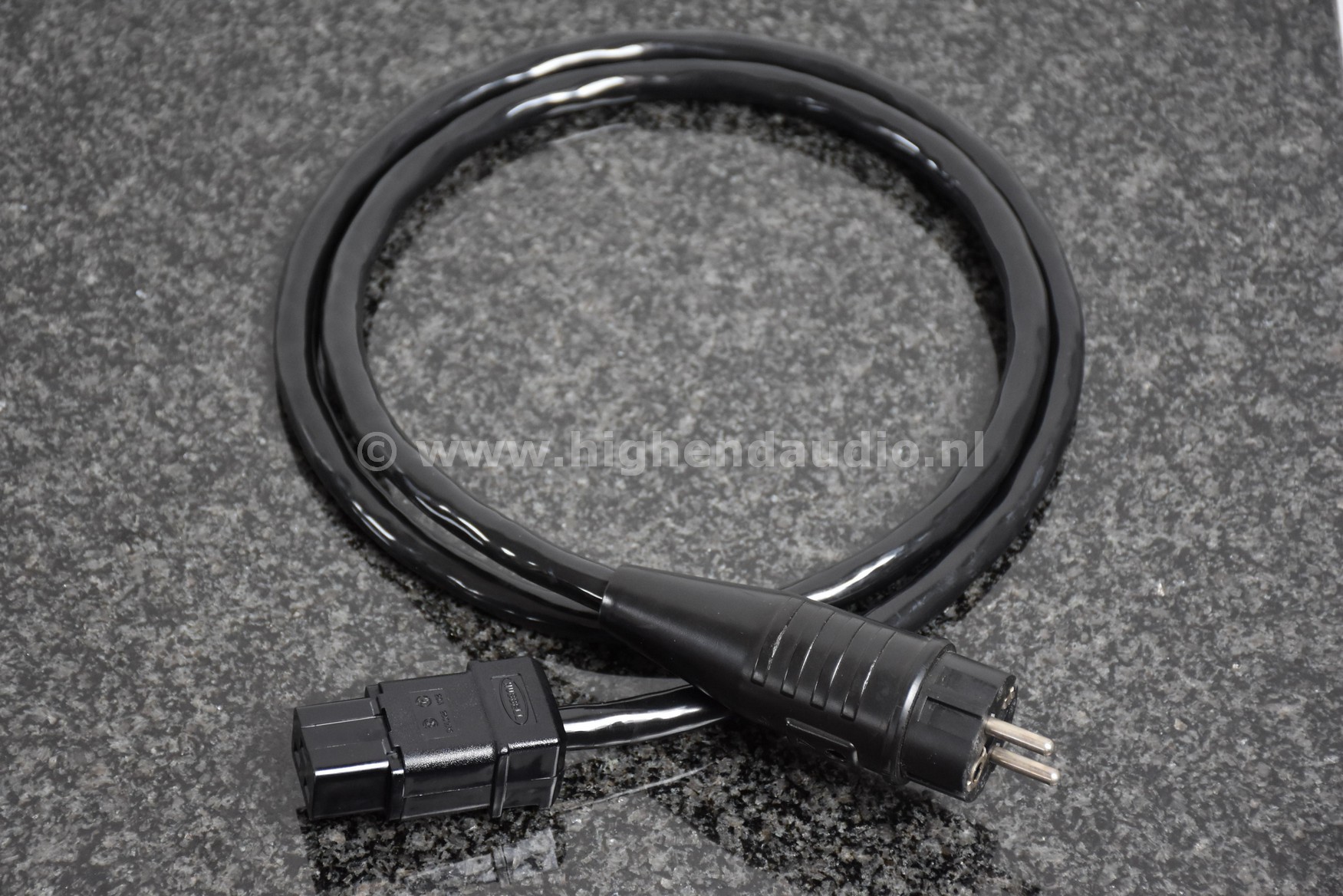 Nirvana-Powercord+-1,5m-C19-II_wm