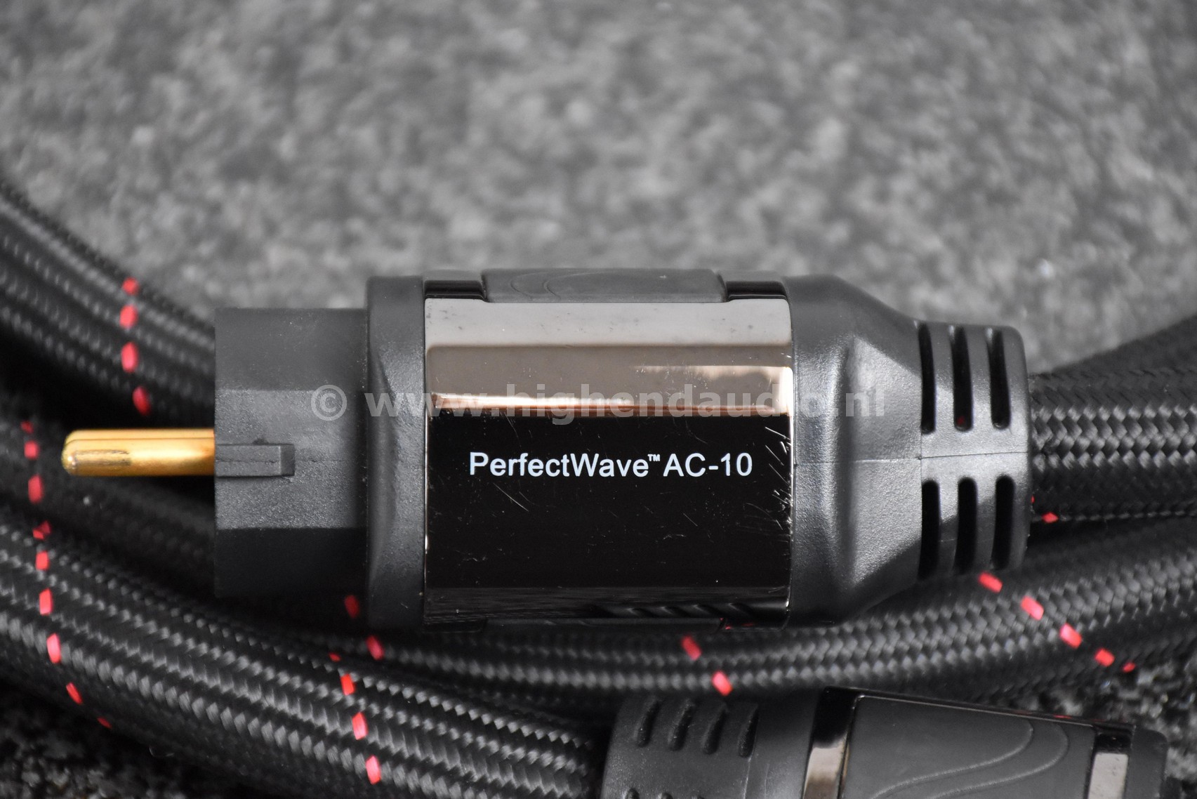 PSAudio-AC10-3m-detail2_wm