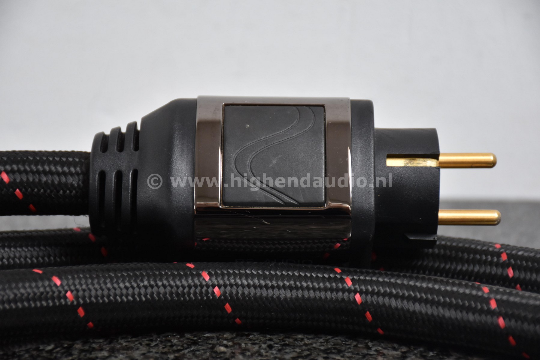 PSAudio-AC10-3m-detail3_wm