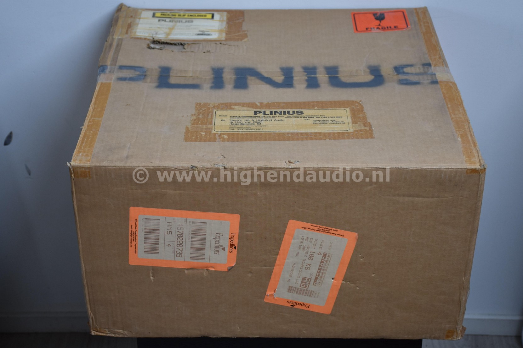 Plinius-8100-9860-box_wm