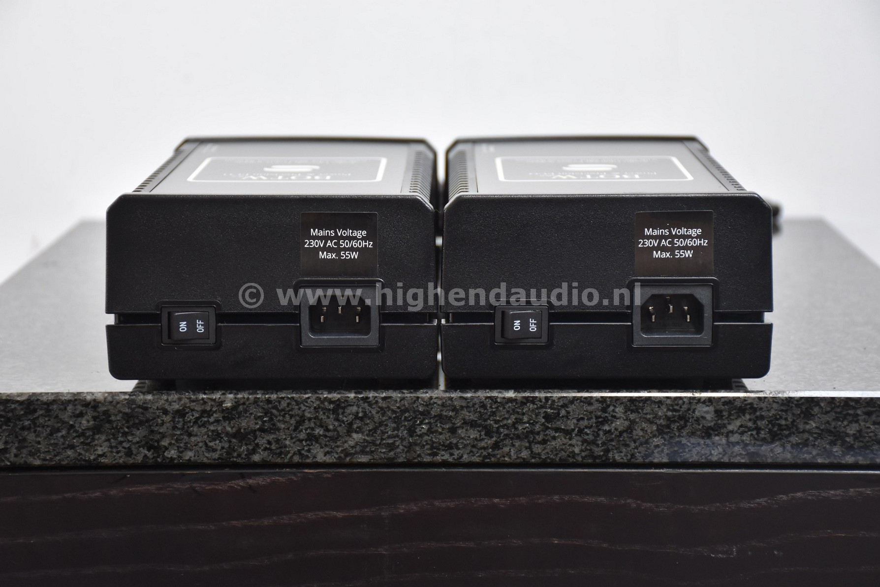 SBooster-BOTW-P&P-ECOMKII-twounits-23073002935-23073002938-back_wm