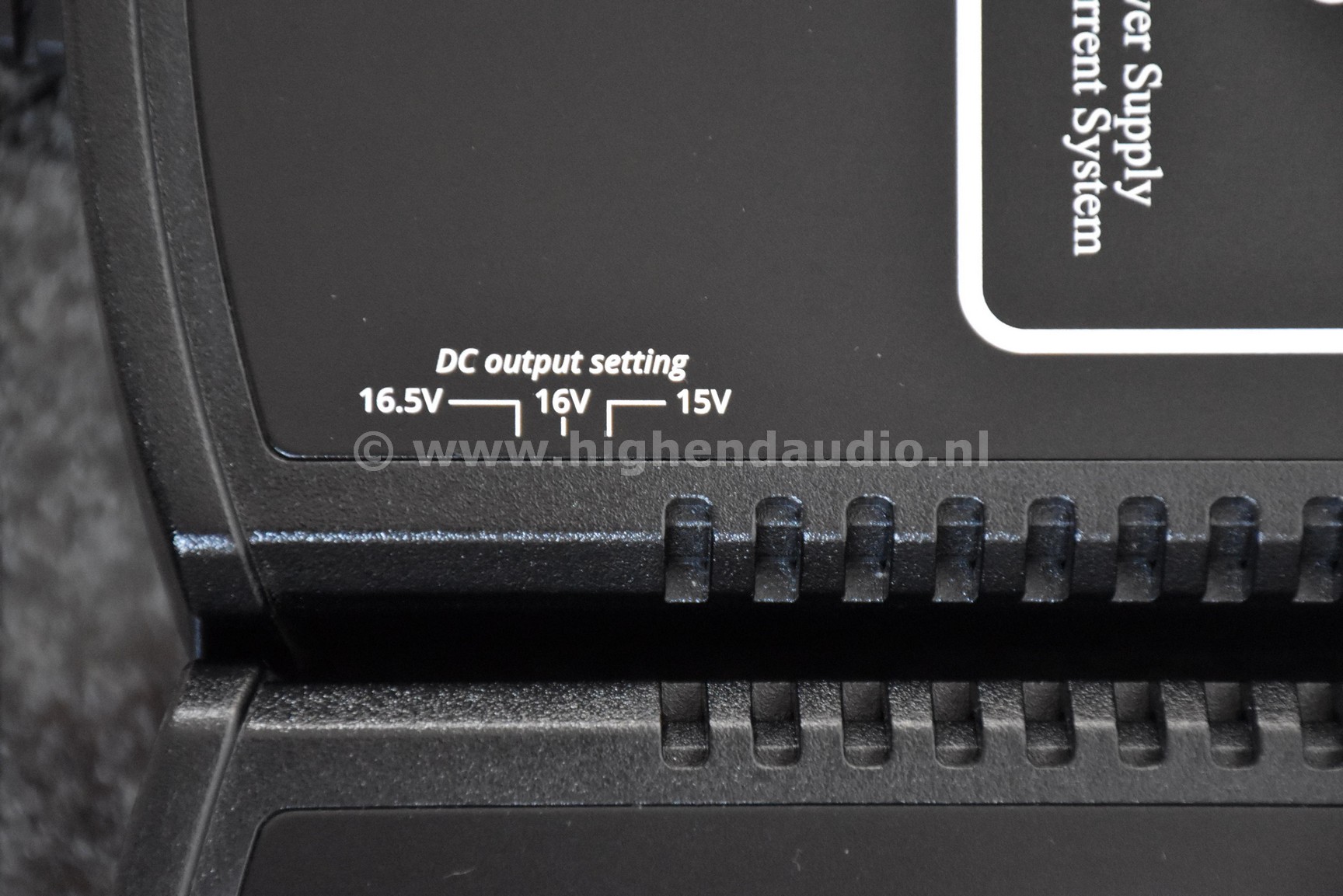 SBooster-BOTW-P&P-ECOMKII-twounits-23073002935-23073002938-voltagesetting_wm