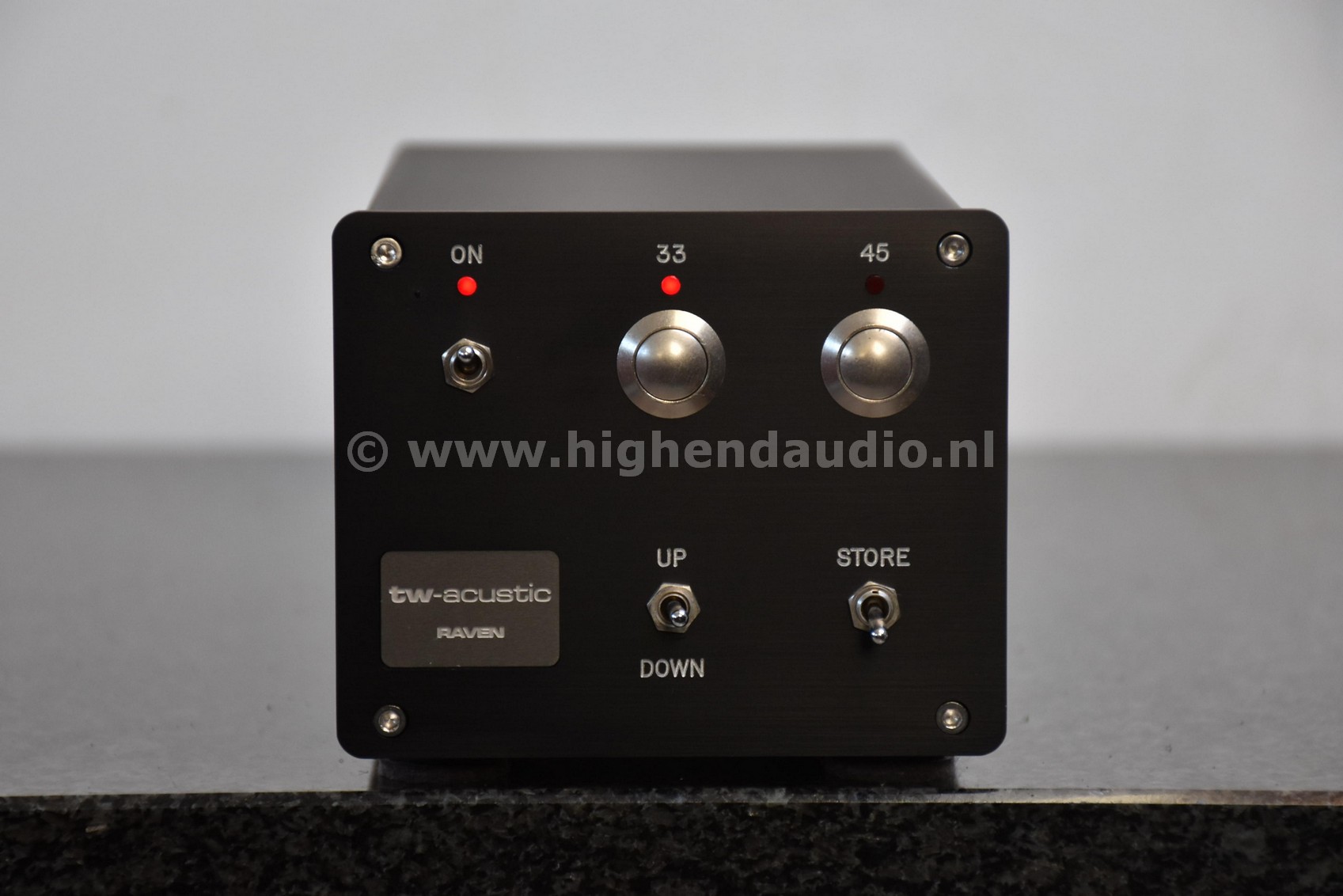 TWAcustic-RavenOne-0810534-PS-front_wm